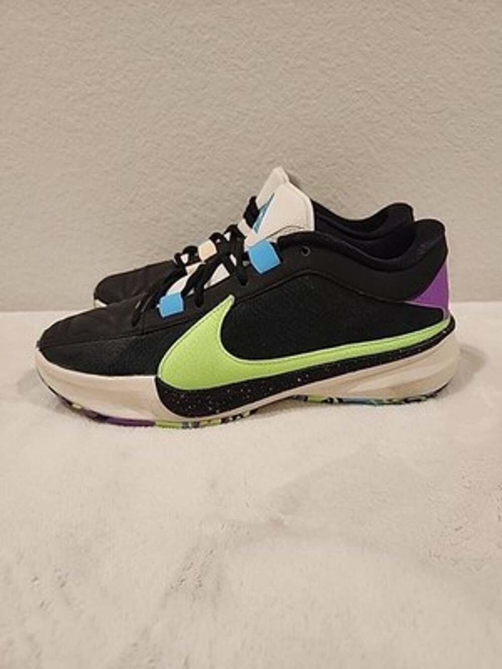 Men's 8 Nike Zoom Freak 5 Low Top Sneakers shoes Black Green Purple